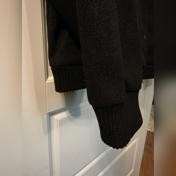 Women's Bomber Jacket - Picture 4 of 7